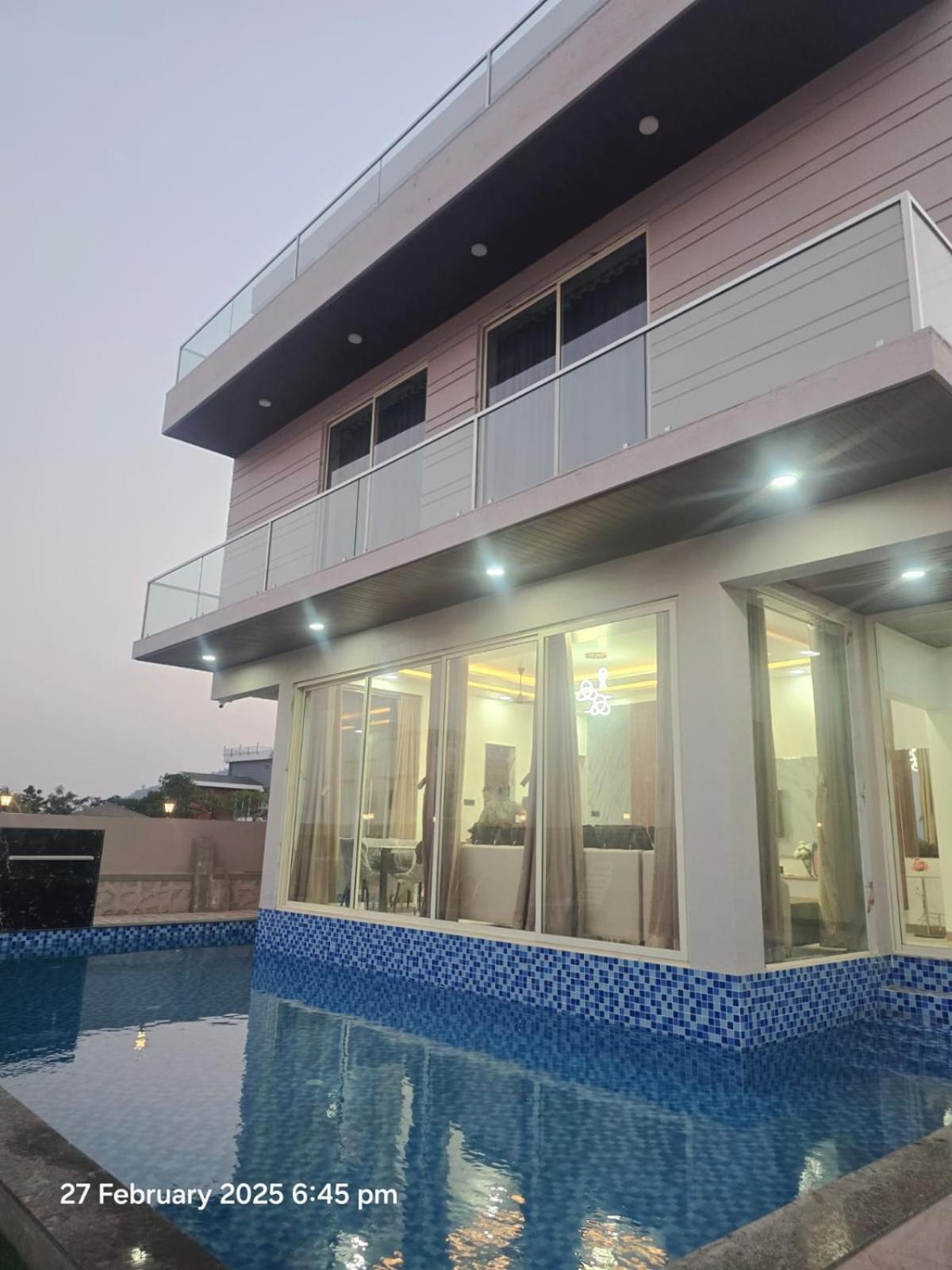 Discovery Bungalow Lonavala Exteriér fotografie